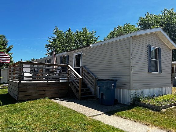 2nd image of 4803 Eisenhower Dr