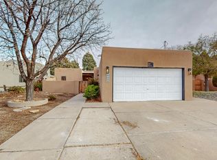 1020 Stanford Dr NE, Albuquerque, NM 87106