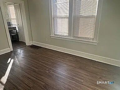 5th image of 30 Warren Ln