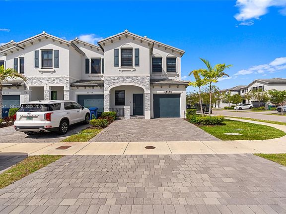 2nd image of 28500 SW 133rd Path