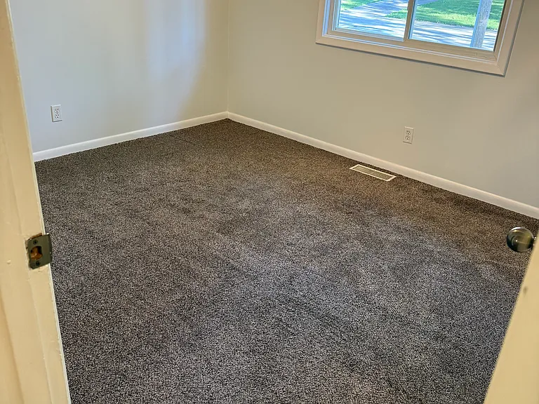 1500 Fairfield Dr — Photo 5