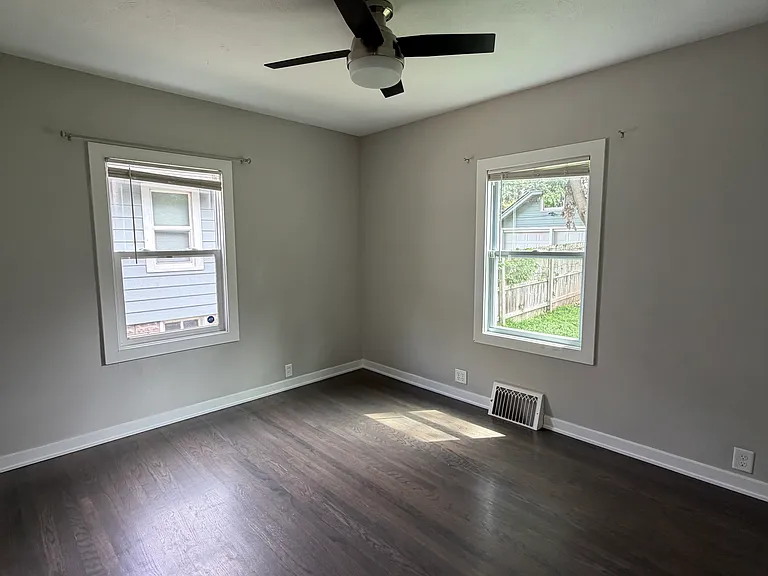 3927 Martha St — Photo 4