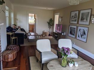 213 Crockett St, Seattle, WA 98109