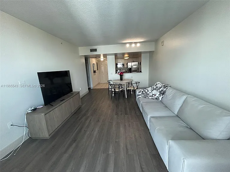 60 NW 37th Ave #1205 — Photo 5