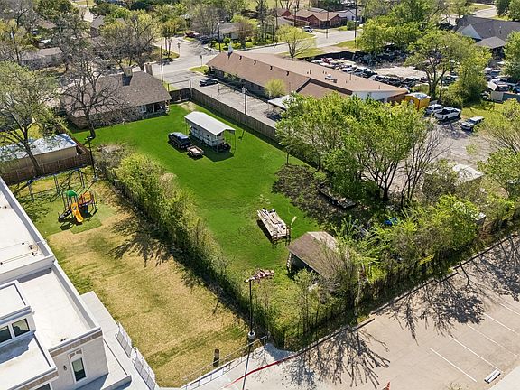 2nd image of 1317 Trinity View St