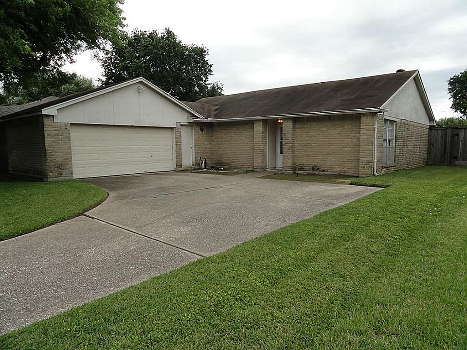 1st image of 11407 Loyola Dr