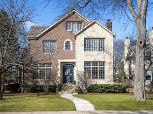 410 Cedar St, Winnetka, IL 60093