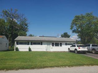 1533 Andrews Dr, Cahokia, IL