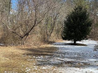 2-3 Clapp Rd, Rochester, MA 02770