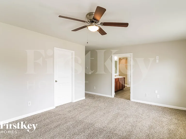 5519 Luther Ct — Photo 11