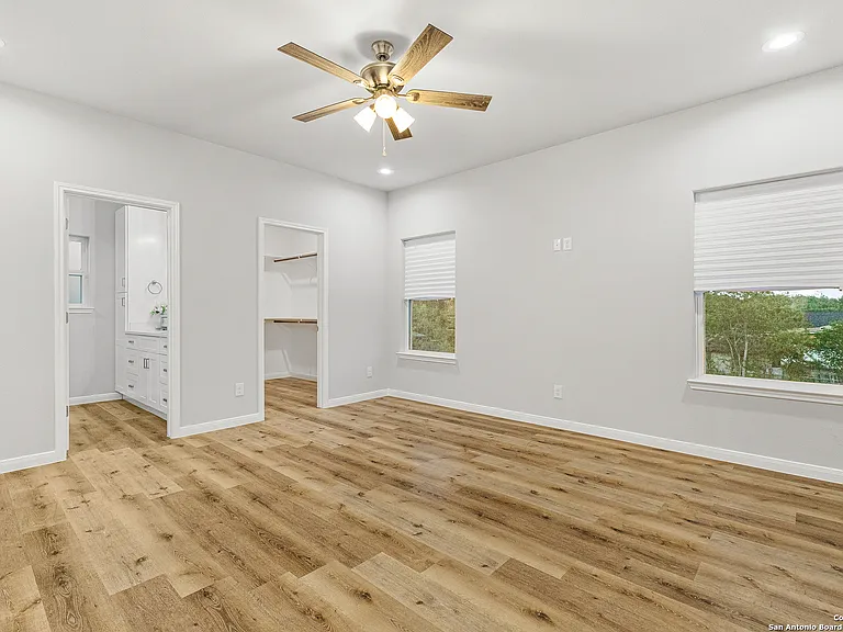 505 Linden Ave — Photo 30