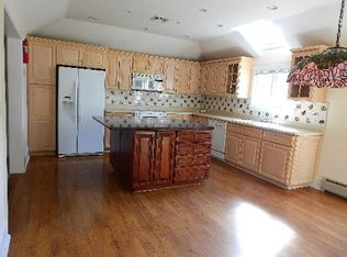 484 Riverside Ave #1, Westport, CT 06880