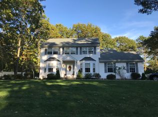 145 Natures Ln, Miller Place, NY 11764