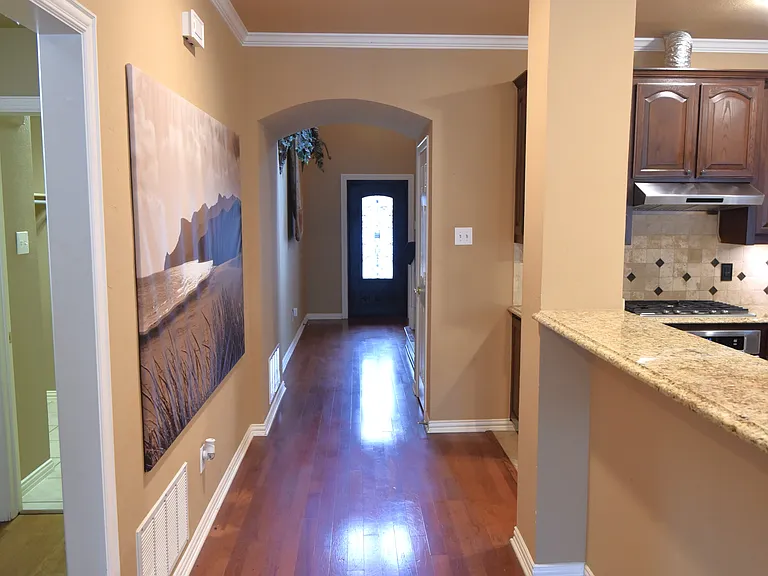 3016 Myrtice Dr — Photo 3