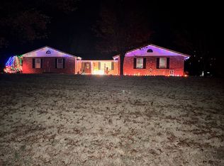 15 Prince Dr, Florissant, MO