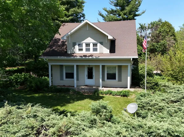 9844 S River Rd, Waterville, OH 43566