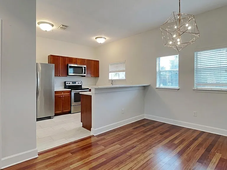 407 S Oregon Ave — Photo 11