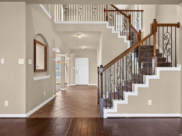 15950 Cardinal Pt, Selma, TX 78154