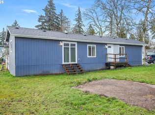 6 Pine Cir, Woodburn, OR 97071