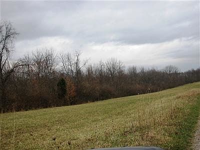 2nd image of 575 Carol Ann Ln