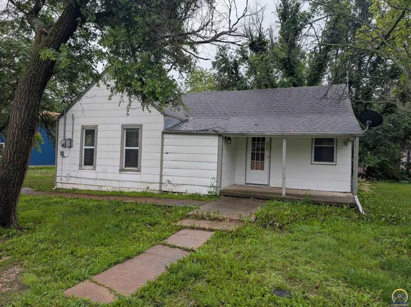 205 E Attendorn St, Olpe, KS 66865