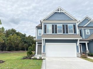 4010 Aster Point Ct, Pfafftown, NC 27040