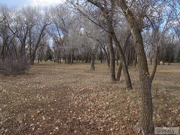 4th image of 333 N 4440 E