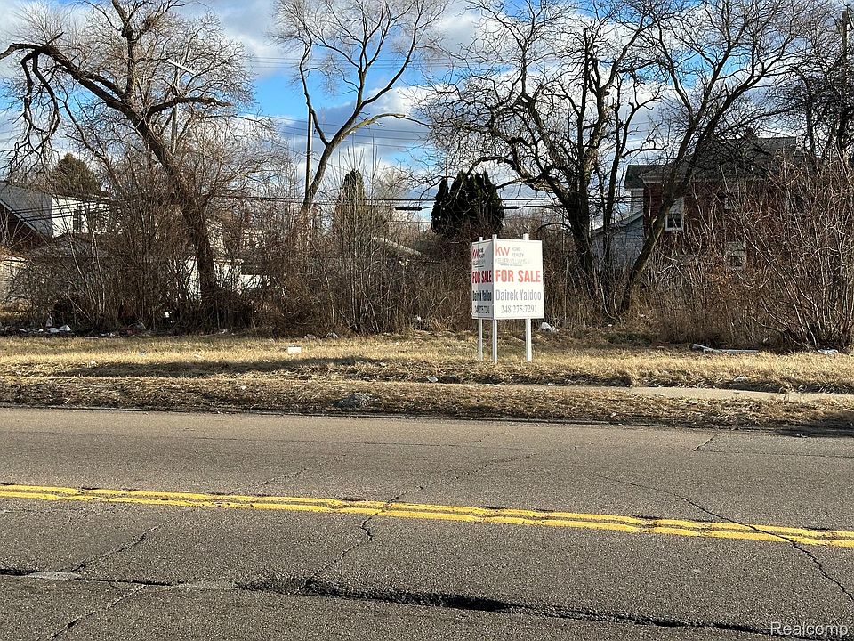 1st image of 3302 E Seven Mile Rd
