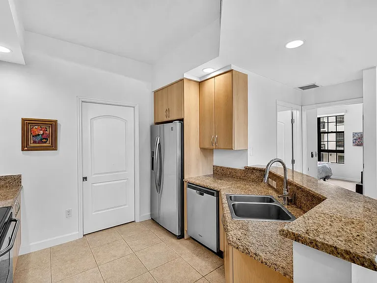 801 S Olive Ave #1119 — Photo 8