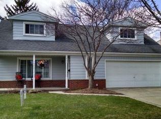 1800 Evergreen St, Trenton, MI 48183