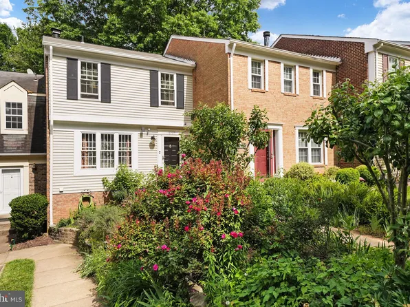 5727 Heritage Hill Ct, Alexandria, VA 22310