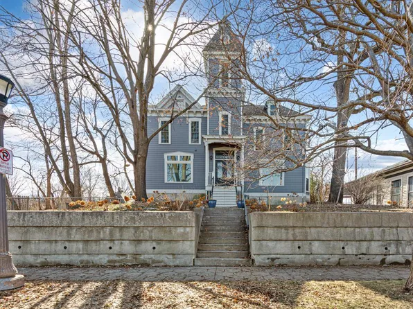 307 Walnut St APT 5, Saint Paul, MN 55102