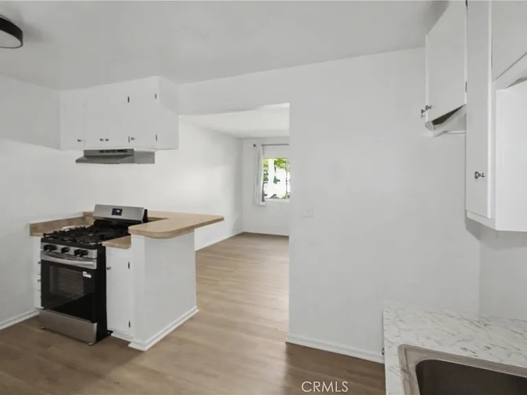 1010 E 32nd St #A — Photo 11