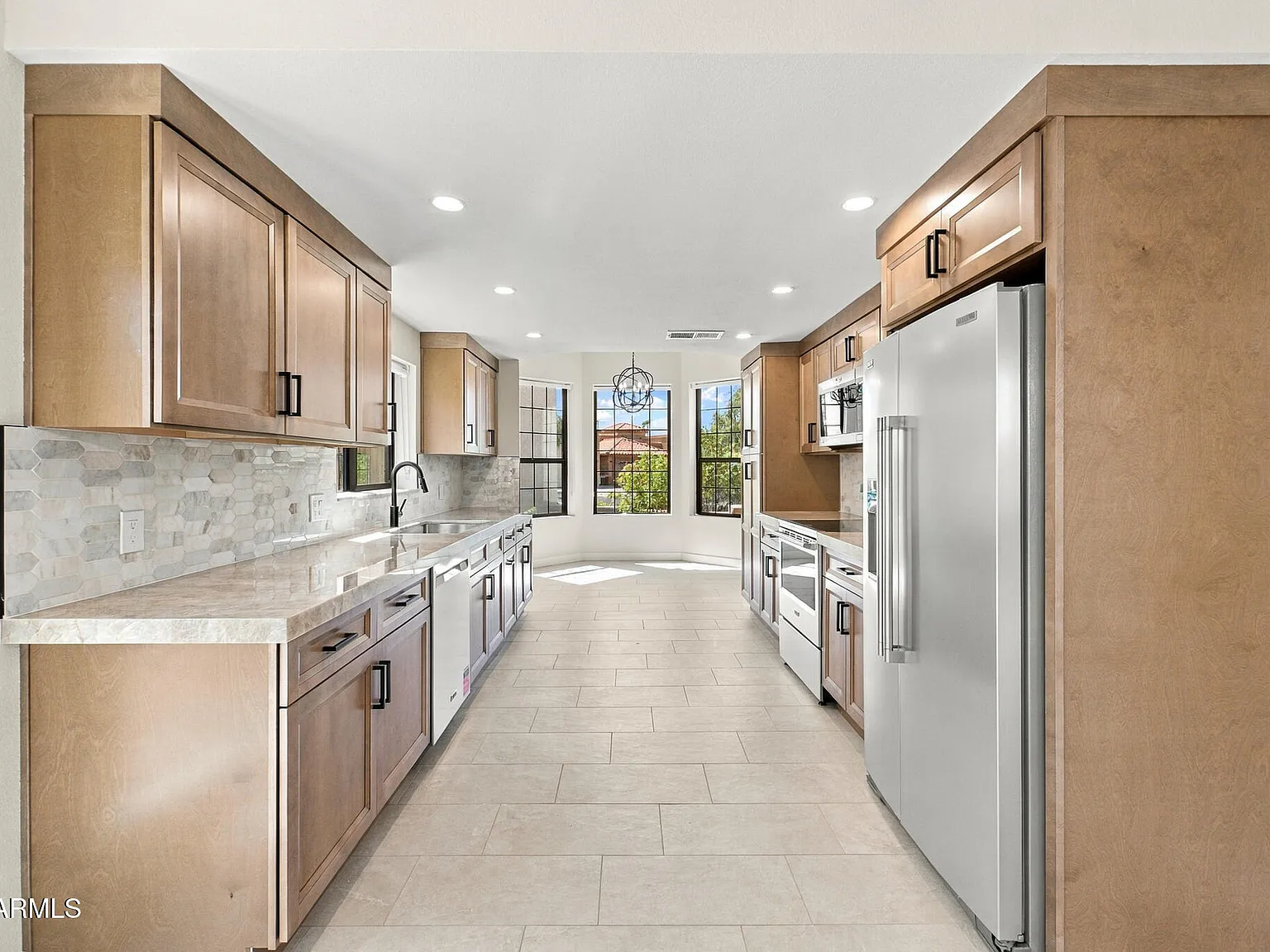 3 bed, 3.0 bath, 2187 sqft, $3,950 — Photo 2