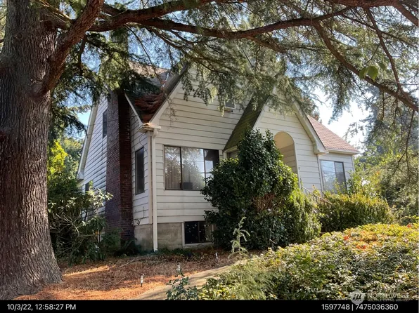 1019 Proctor Street, Tacoma, WA 98406