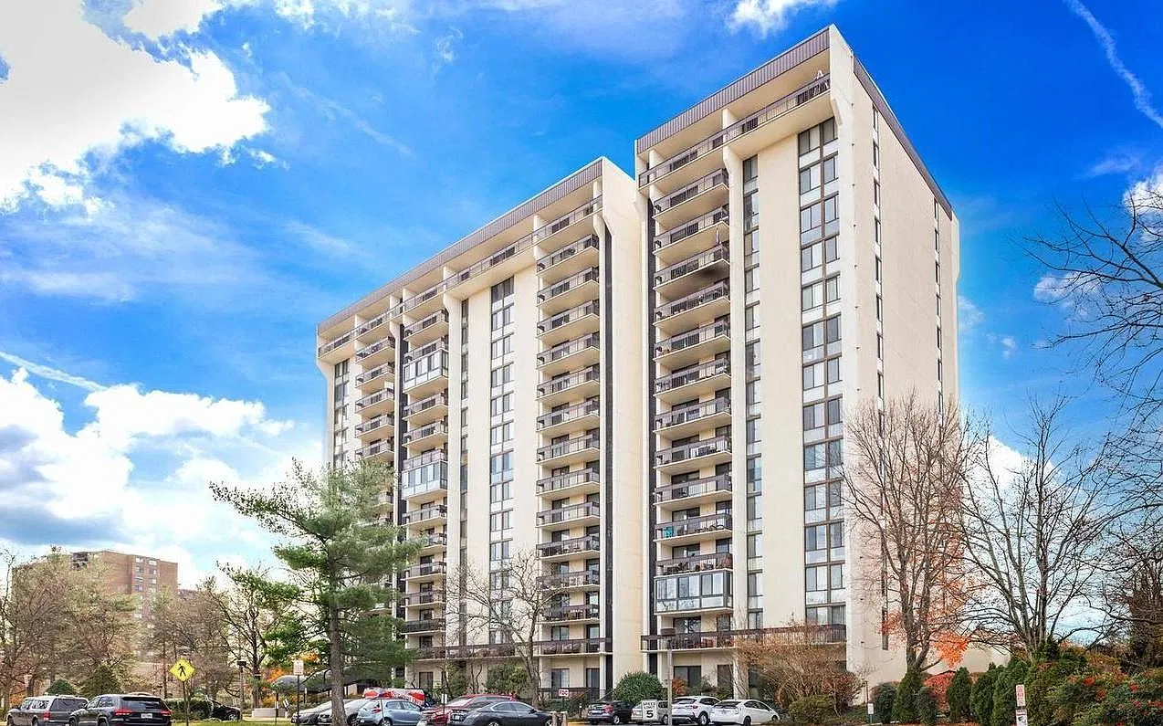 2 bed, 1.5 bath, 1026 sqft, $2,700 — Photo 1