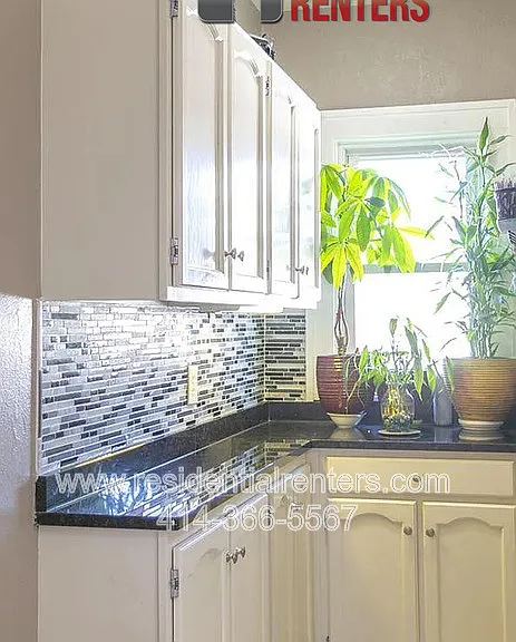 3220 W Madison St — Photo 9