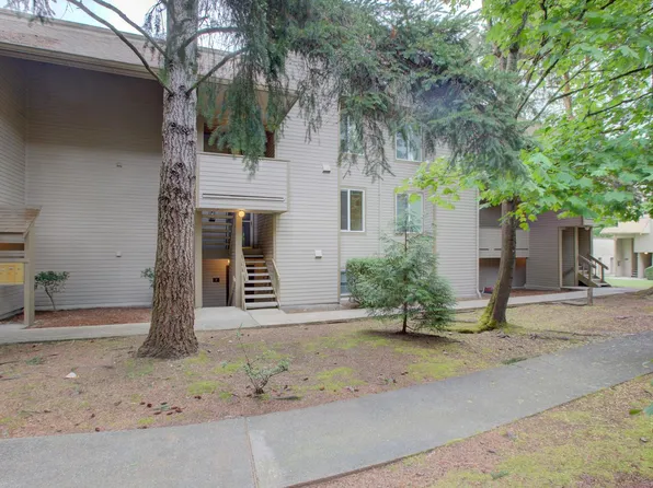 14707 NE 44th Pl APT Q8, Bellevue, WA 98007