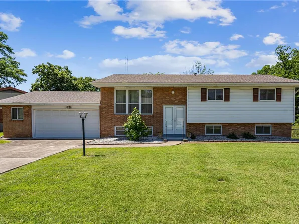 11029 Patrina Ct, Saint Louis, MO 63126