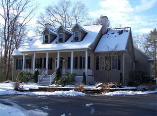 228 Poquanticut Ave, North Easton, MA 02356