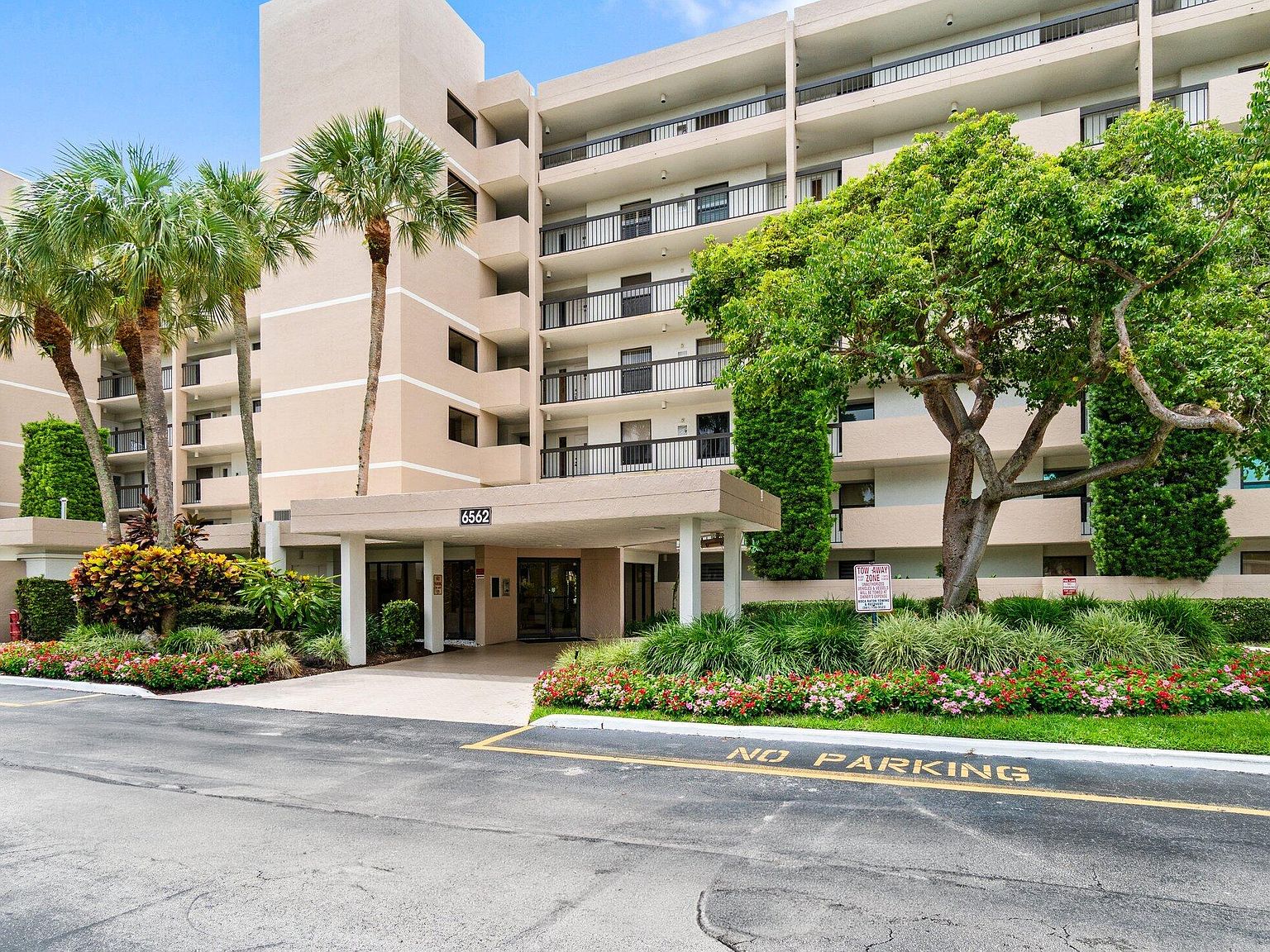 6562 Boca Del Mar Drive #527