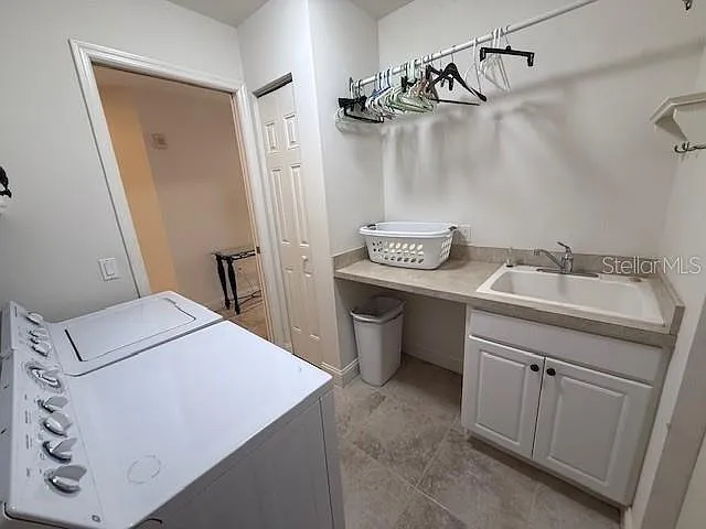 7710 Lake Vista Ct #302 — Photo 31