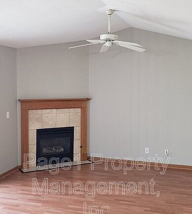 3rd image of 1040 Minns Dr Unit C