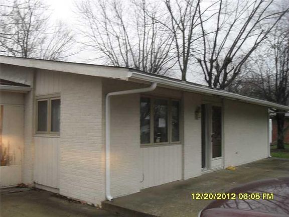 3rd image of 1920 Galeston Dr