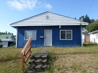 2021 Park Ave, Raymond, WA 98577