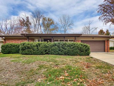 1568 Eastham Dr, Saint Louis, MO, 63146