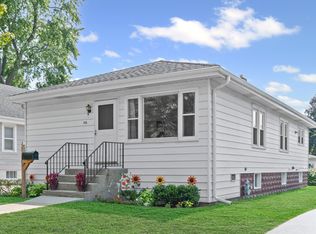 713 W Pacific Ave, Waukegan, IL 60085