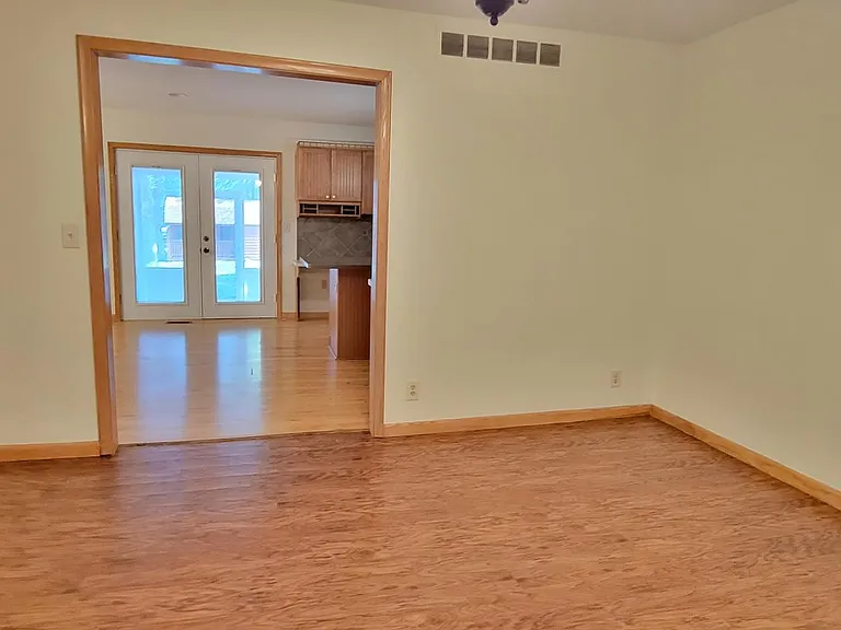 14411 W Maple St — Photo 9