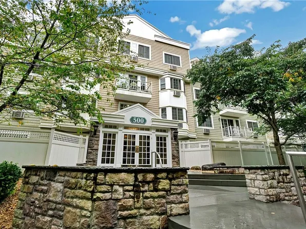 500 Pondside Drive #3K, White Plains, NY 10607