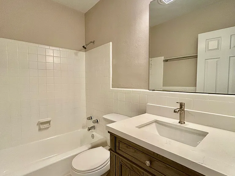 Glen Park Apartments — Photo 17